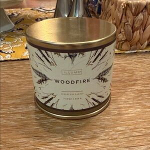 Illume Woodfire Luxury Soy Candle - Gold and Cream